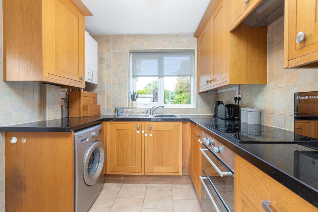 Charles Alexander Short Stay - Moorway House Poulton-le-Fylde Exterior photo