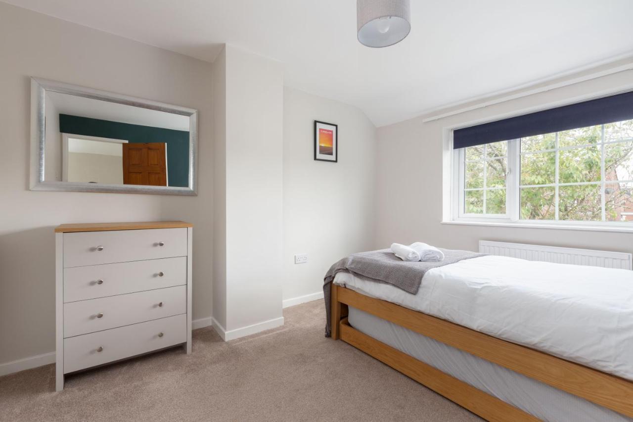 Charles Alexander Short Stay - Moorway House Poulton-le-Fylde Exterior photo